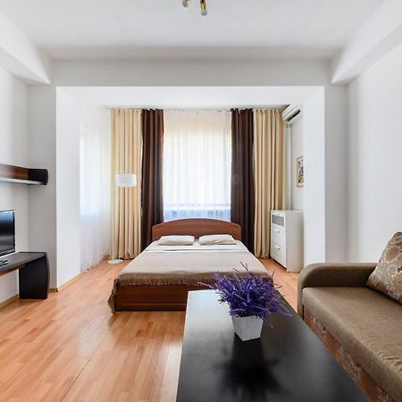 428 Lighthouse Apartments - Traveler'S Choice Almaty Eksteriør billede